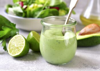 Kuo pakeisti majonezą? 3 paprasti ir sveiki receptai Velykoms