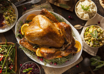 Kepame Kalėdų stalo pažibą – kaip profesionaliai pagaminti žąsį, antį, vištą ar kalakutą