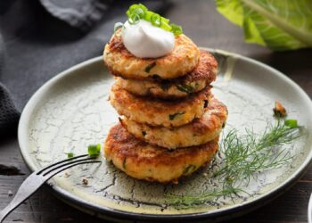 Sočiai vakarienei – vištienos, grikių ir daržovių kotletukai, kurie nekainuos nė 4 eurų
