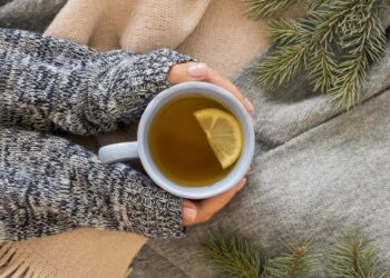 Švenčiant arbatos dieną dietologės pataria, kurios rūšys padės sužvalėti, o kurios – nurimti