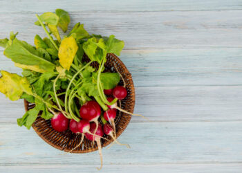 Neišmeskite ridikėlių lapų – visa ši daržovė yra skanus sveikatos užtaisas