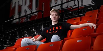 „Rytas“ pasirašė ilgalaikę sutartį su septyniolikmečiu Mantu Liutkevičiumi