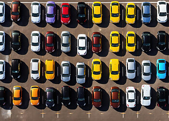 Drastiškų pokyčių dešimtmetis automobilių pasaulyje. Kas juos paspartino?