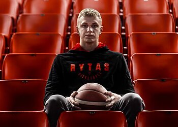 Prie Vilniaus „Ryto“ jungiasi Vilniaus Krepšinio Mokyklos auklėtinis Grantas Strelčiūnas