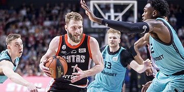 Pirmajame sostinės pusfinalio derbyje pergalę pasiekė „Wolves Twinsbet“