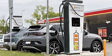Naujos elektromobilių įkrovimo stotelės „Circle K“ degalinėse