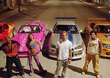 Ikoniškiausių „2 Fast 2 Furious“ ir „Tokyo Drift“ automobilių istorijos ir likimai