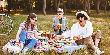 Kaip vasarą mėgautis maistu ir nepriaugti svorio?