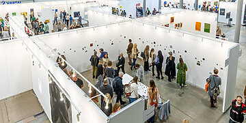 Baigėsi atranka į šiuolaikinio meno mugę „ArtVilnius’24“: daugiau nei 300 menininkų