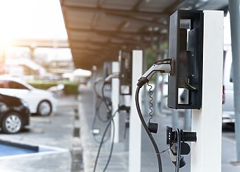 Elektromobiliai masėms: ko dar trūksta?