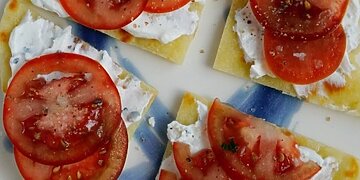 Garsi maisto tinklaraštininkė teigia, kad kefyras tinka ne tik šaltibarščiams