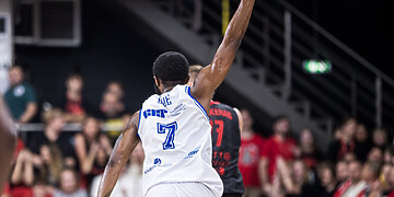 D. Buie tempiamas „Neptūnas“ svečiuose tėškė antausį čempionams