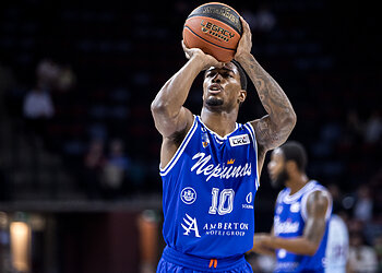 „Neptūnas“ išvargo pergalę prieš svečius iš Jonavos