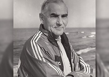 Sezono atidarymo rungtynėse – legendinio trenerio R. Sargūno pagerbimas ir marškinėlių iškėlimas