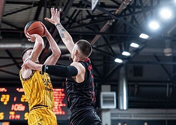 Kosminis krepšinis sostinėje: M. Normanto šou užkurtas „Rytas“ palaužė šiauliečius