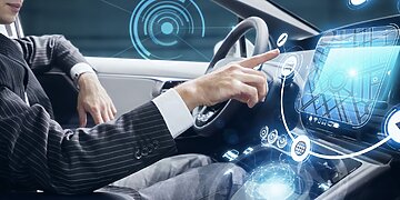 Daugiau – ne visada geriau? Vairuotojų požiūris į technologijas automobiliuose
