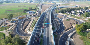 Eismui atidaryta ilgiausia ir techniškai sudėtingiausia „Via Baltica“ atkarpa