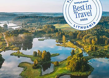 Įspūdingas įvertinimas – „Lonely Planet“  pripažino Lietuvą antrąja geriausia turizmo kryptimi 2025 m.