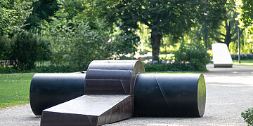 Menas po meno: „ArtVilnius’24“ dalyviai ir svečiai laukiami naktiniame galerijų festivalyje „Art After Hours“