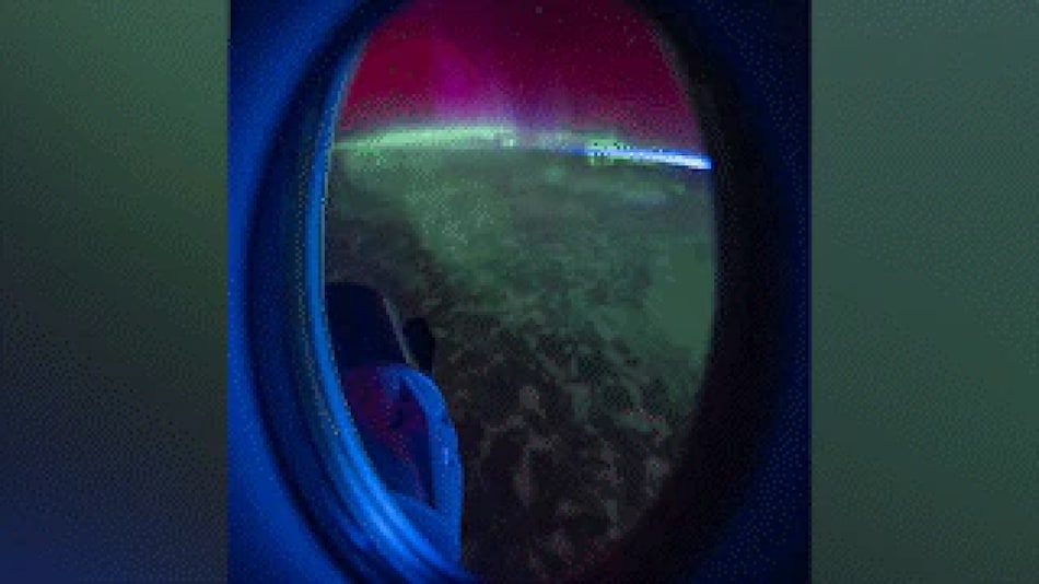 NASA astronautas iš kosmoso užfiksavo raudonos ir žalios auroros vaizdo įrašą