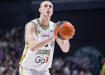 Sugrįžęs A. Smailagičius padėjo „Žalgiriui“ sutriuškinti Mažeikių klubą