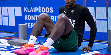 „Kicks“: A.Ebo KD sportbačių istorija, K. Žemaičio stilius ir L. Walkerio išskirtinumas