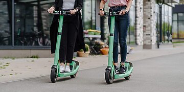 Šiąnakt elektriniai paspirtukai miestuose bus „išjungti“