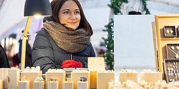 Vinco Kudirkos aikštėje šurmuliuos „Kalėdinis dizaino skveras“ su unikaliomis dovanomis