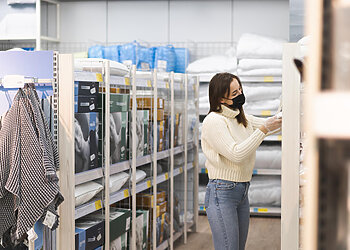 Įsigalioja nauji tekstilės atliekų tvarkymo reikalavimai: kaip tai bus įgyvendinama Lietuvoje?