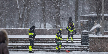 5 atsakymai į klausimus apie šaligatvių barstymą druska