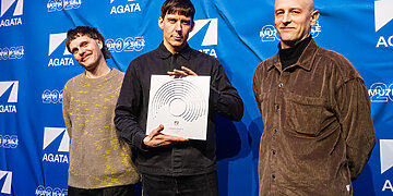 AGATA „Muzikos salėje“ – įteikti apdovanojimai klausomiausiems atlikėjams