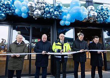 Naujajame Vilniaus oro uosto išvykimo terminale jau zuja keleiviai