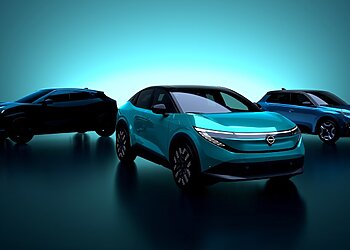 2025-aisiais „Nissan“ laukia įelektrinti metai: artėja 3 naujienos