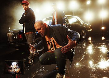 „G&G Sindikatas“ pristato dainą „Didžiojo piršto teorija“ su efektingu vaizdo klipu