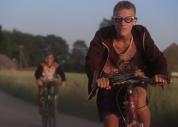 Filmą „Murmančios širdys“ vyrų bendruomenėje kūrusi garso operatorė: „Kaskart išvykdavau kaip iš emocinio darbo stovyklos“