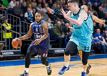 Jonavos ekipa artėja link ketverto – namie parklupdyti „vilkai“