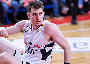 Kėdainių tritaškių automatas J. Girardas – apie naujoko patirtį Lietuvoje, į palubes pakilusius markšinėlius ir širdį veriančias nesėkmes