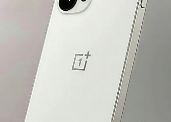 OnePlus 13T