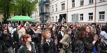 Festivalis po atviru dangumi Vilniaus senamiestyje: ATLANTIDA’25.underground_2.0 grįžta į Tiškevičių rūmų kiemelį!