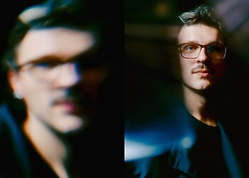 Vienišo žmogaus tyla spektaklyje „Chroma“: pokalbis su Naubertu Jasinsku