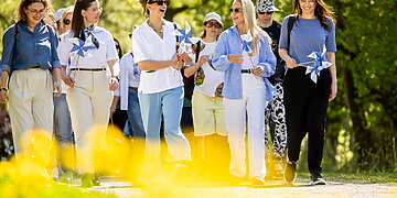 Nemokamas ėjimo renginys „Stipresnės kartu“ – jau šį savaitgalį: siekiama stiprinti mamų psichologinę sveikatą