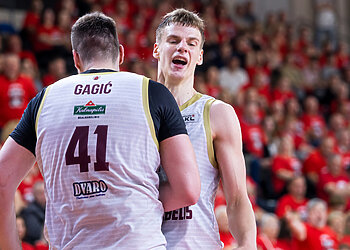 Švilpiko diena tęsiasi: oponentų teritorijoje triumfavęs „7bet-Lietkabelis“ pasiekė pusfinalį