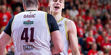 Švilpiko diena tęsiasi: oponentų teritorijoje triumfavęs „7bet-Lietkabelis“ pasiekė pusfinalį