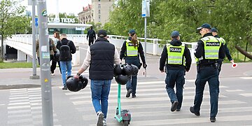 Važiuojate paspirtuku? Gegužę laukia policijos patikrinimai.