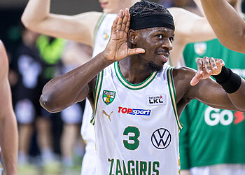 S. Francisco: „Treneris gavo dvi technines, dabar jis mums skolingas sušių“