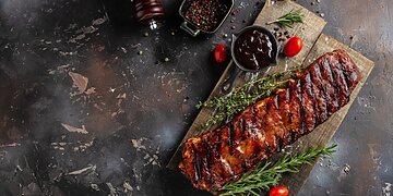 Joninių laužas suburs bendrai vakarienei: patarimai, kaip pigiai ir lengvai paruošti grilio patiekalus