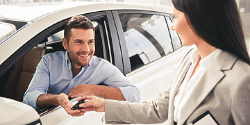 Automobilių pirkimo tendencijos 2025 m.: ką ir kaip perka lietuviai?