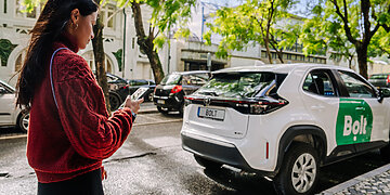 Jau ir Lietuvoje – nauja „Bolt“ pavėžėjimo kategorija – „Moterys veža moteris“