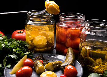 Konservuoti, fermentuoti, šaldyti: kaip išsaugoti vitaminus ir pasirūpinti sveikata rudenį