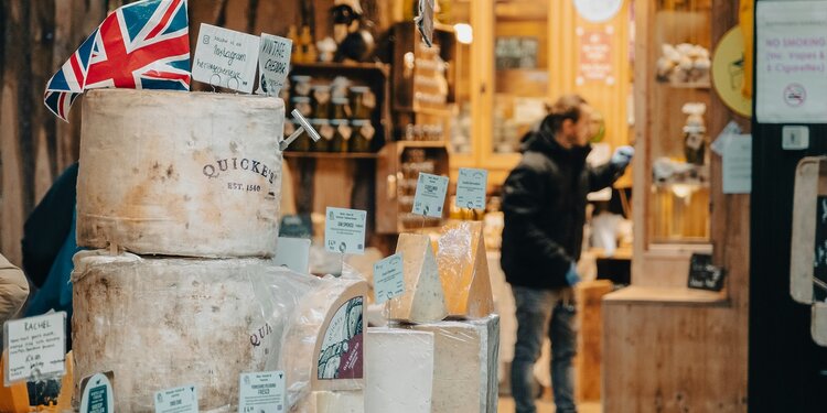 Britiškas sūris, užkariavęs lietuvių virtuves: 2 paprasti receptai su čederiu